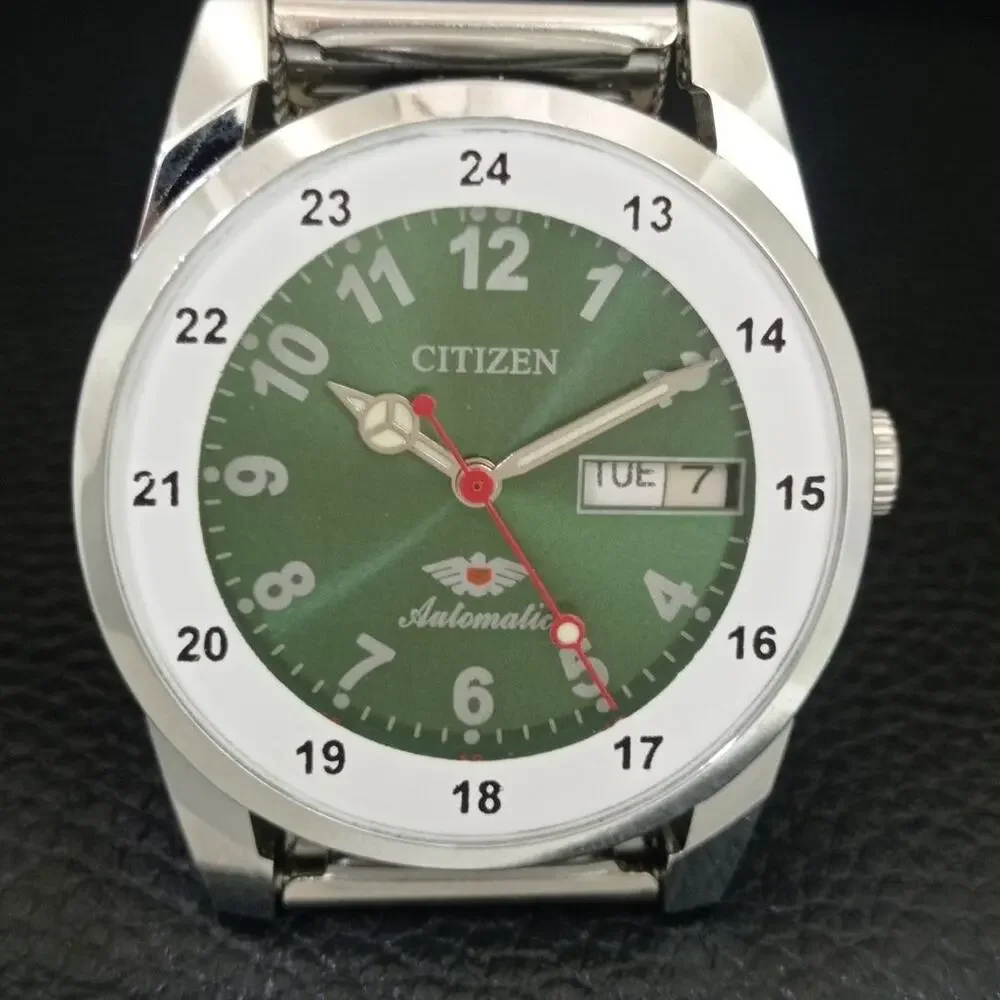Vintage 1972 Citizen Automatic Mens Silver Watch W/daydate & Green accents